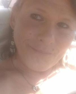 Attractive 54 dsm area looking for another female to play, Des Moines – 54