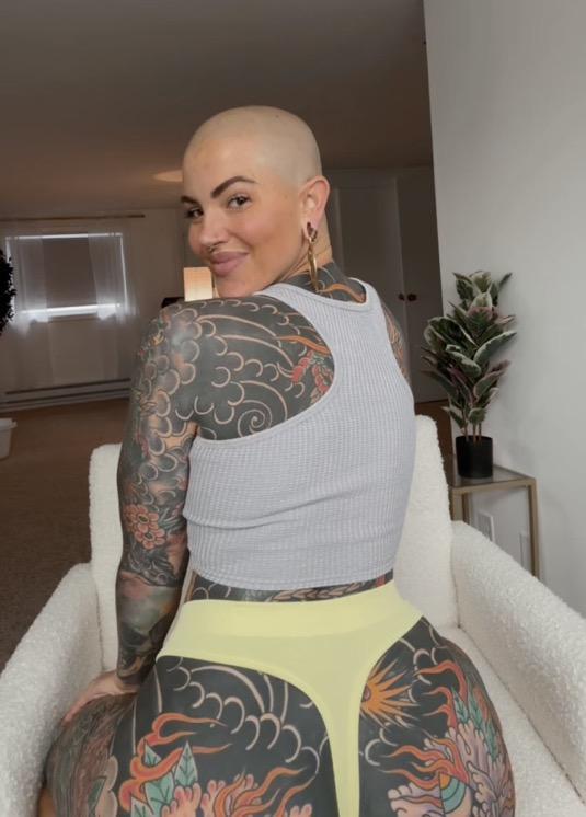 Hello Wanna have some fun DMs open