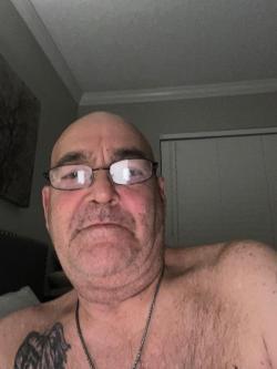 Looking for a big man that wants to top and is uncut, Garland texas – 58