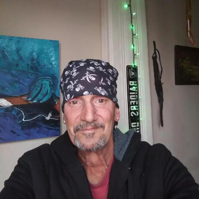 I need a BJ in Avon someone that can suck me dry and must Swoll