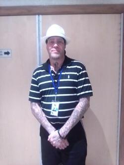 Touch, connection, Glendale