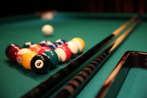 Looking for a billiards partner, Lemon grove