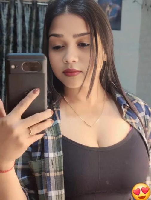 Call Girls In Vasundhara Enclave  (Delhi))⫷99535↫25677⫸ Escort SeviCes