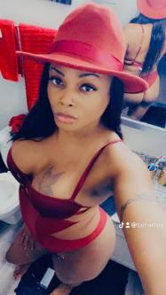 Beautiful Transexual Model 45S – 28