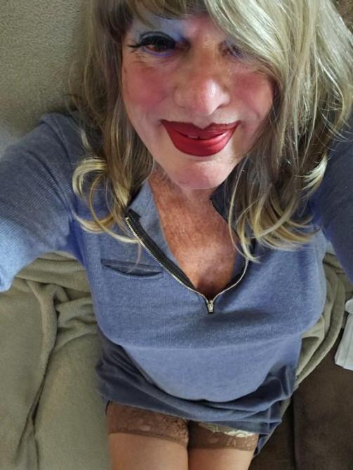 Xdresser seeks clean men. Married ok. For casual encounters., cheektowaga – 55