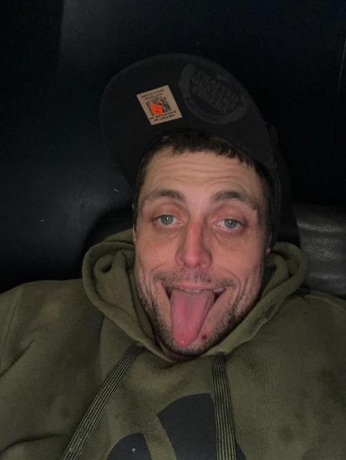 Looking for a woman who squirts, Omaha – 34