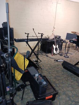 The Lost Souls looking for a lead guitarist, vocals a plus. (Louisville, KY)