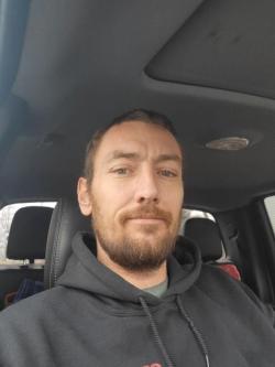 Looking for Backdoor play!, Western mn – 40