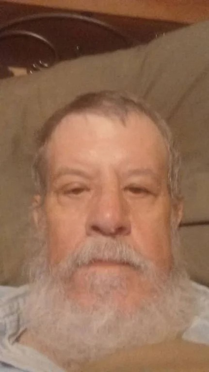 looking for a mature woman ready to mingle, Chicago