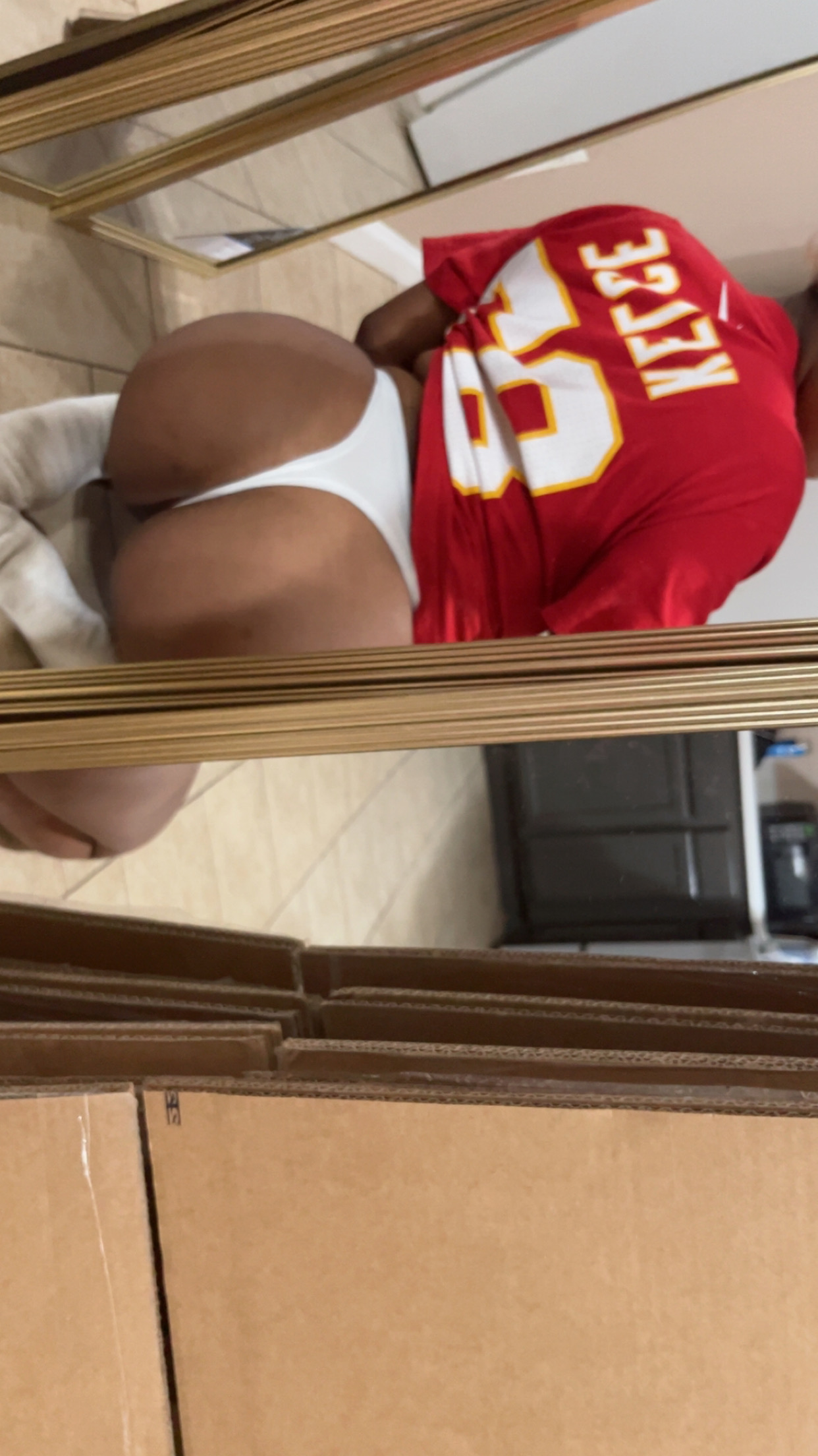 Here for your pleasure Let’s HOOK UP!