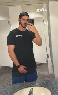 Single and searching, down for fun DM me, Texas – 27