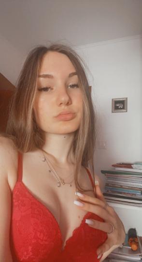❤️YOUNG HOT??HOME ALONE GIRL??Totally Free Sex❤️
